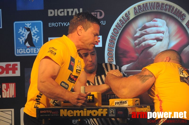 Nemiroff 2008 - Day 1 - Left hand # Siłowanie na ręce # Armwrestling # Armpower.net