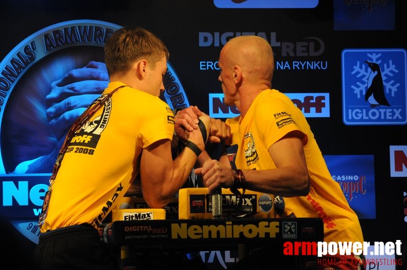 Nemiroff 2008 - Day 2 - Right hand # Armwrestling # Armpower.net