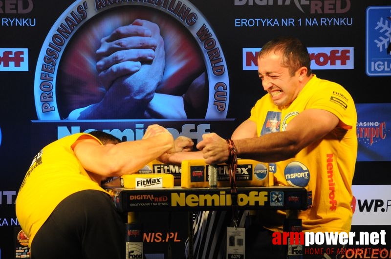 Nemiroff 2008 - Day 2 - Right hand # Siłowanie na ręce # Armwrestling # Armpower.net