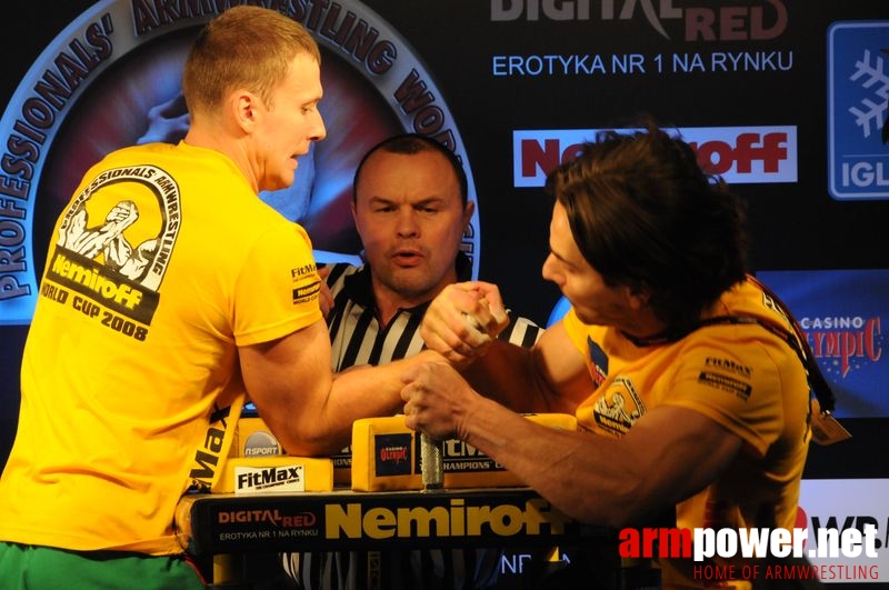 Nemiroff 2008 - Day 2 - Right hand # Armwrestling # Armpower.net