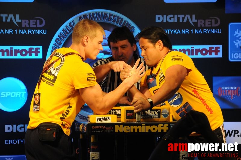 Nemiroff 2008 - Day 2 - Right hand # Armwrestling # Armpower.net