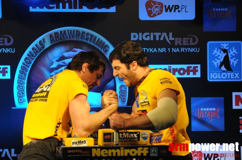 Nemiroff 2008 - Day 2 - Right hand # Armwrestling # Armpower.net