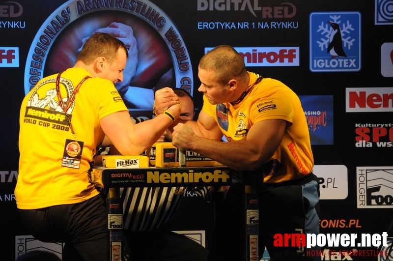 Nemiroff 2008 - Day 2 - Right hand # Armwrestling # Armpower.net