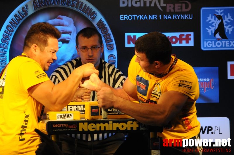 Nemiroff 2008 - Day 2 - Right hand # Armwrestling # Armpower.net