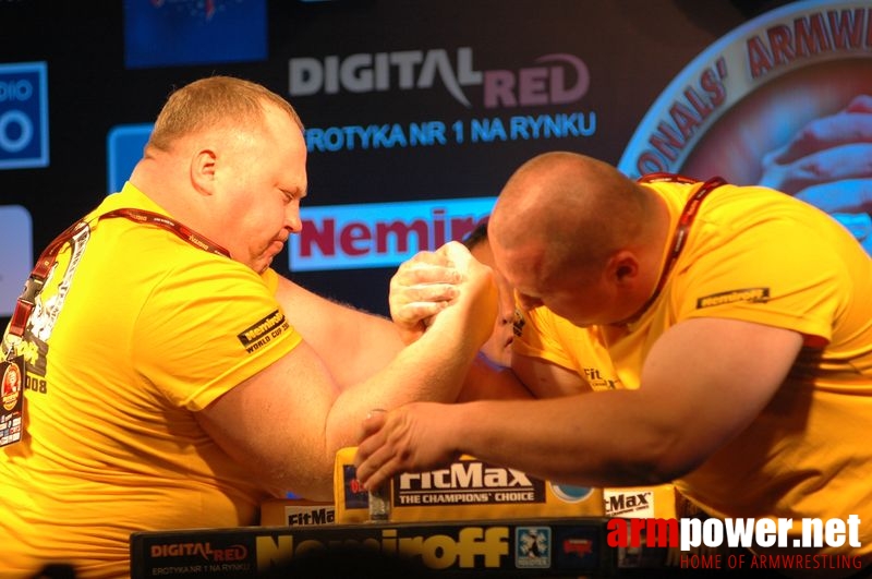 Nemiroff 2008 - Day 2 - Right hand # Armwrestling # Armpower.net