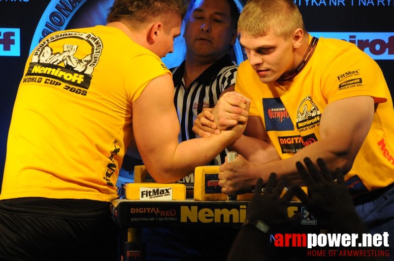 Nemiroff 2008 - Day 2 - Right hand # Siłowanie na ręce # Armwrestling # Armpower.net