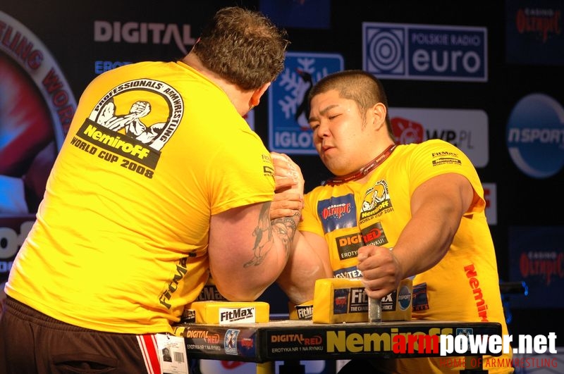 Nemiroff 2008 - Day 2 - Right hand # Armwrestling # Armpower.net