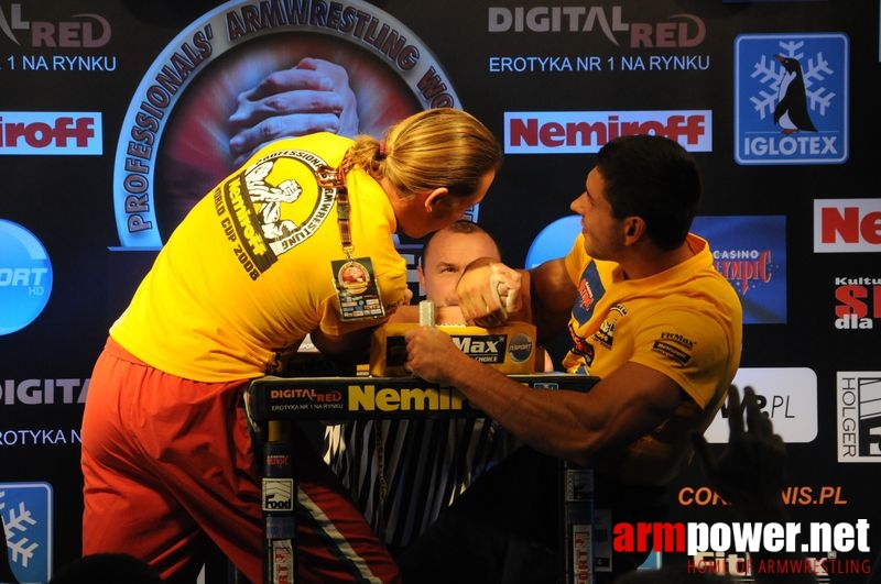 Nemiroff 2008 - Day 2 - Right hand # Armwrestling # Armpower.net