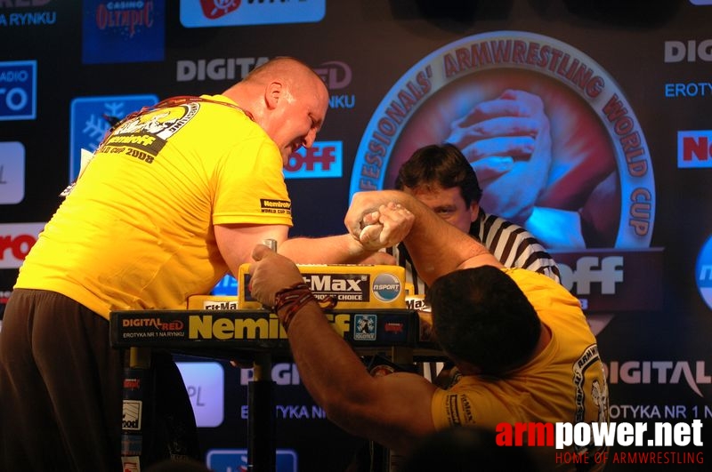 Nemiroff 2008 - Day 2 - Right hand # Armwrestling # Armpower.net