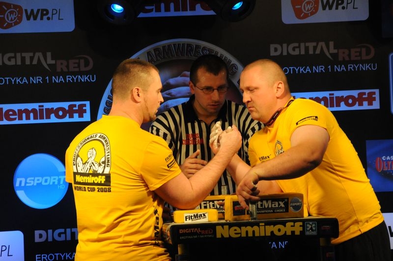 Nemiroff 2008 - Day 2 - Right hand # Armwrestling # Armpower.net