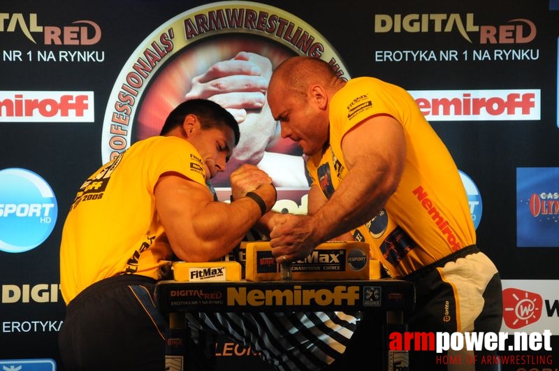 Nemiroff 2008 - Day 2 - Right hand # Armwrestling # Armpower.net