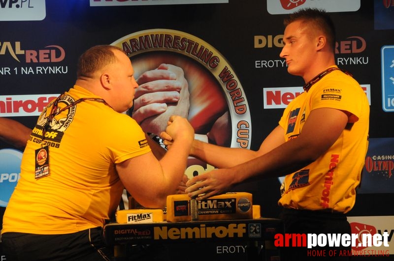 Nemiroff 2008 - Day 2 - Right hand # Armwrestling # Armpower.net