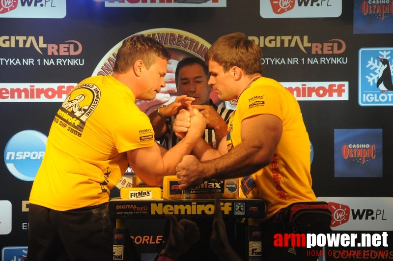 Nemiroff 2008 - Day 2 - Right hand # Armwrestling # Armpower.net