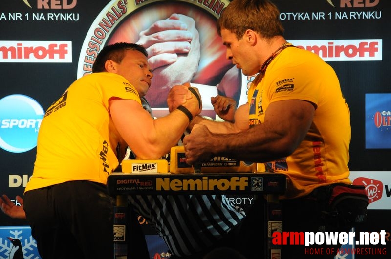 Nemiroff 2008 - Day 2 - Right hand # Armwrestling # Armpower.net