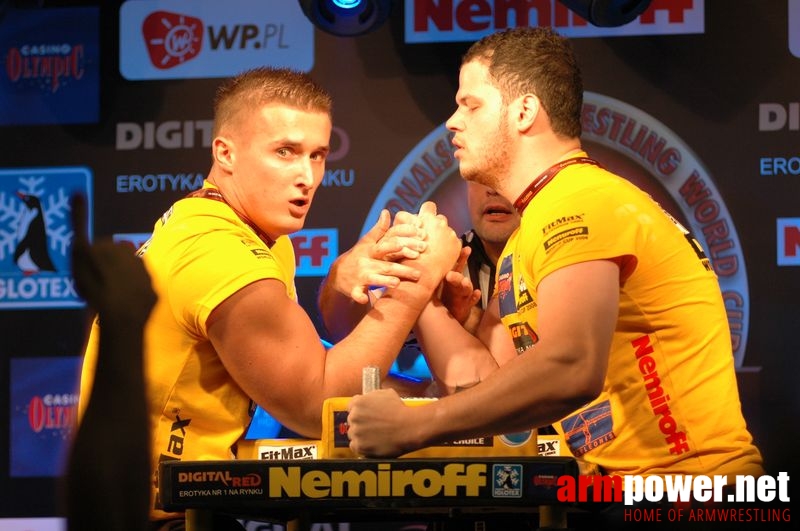 Nemiroff 2008 - Day 2 - Right hand # Armwrestling # Armpower.net