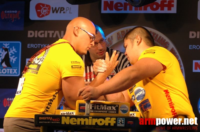 Nemiroff 2008 - Day 2 - Right hand # Armwrestling # Armpower.net