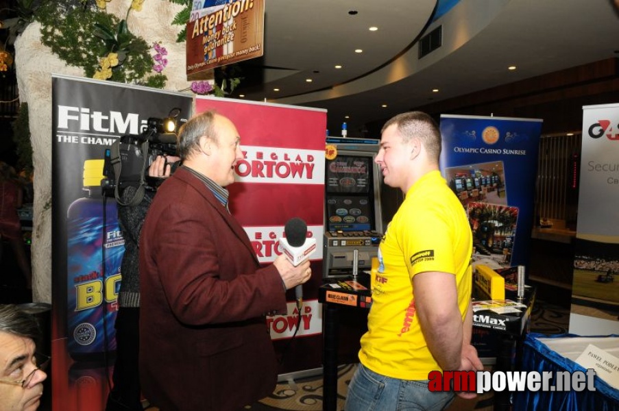 Nemiroff 2009 - Day 1 - Left hand # Siłowanie na ręce # Armwrestling # Armpower.net