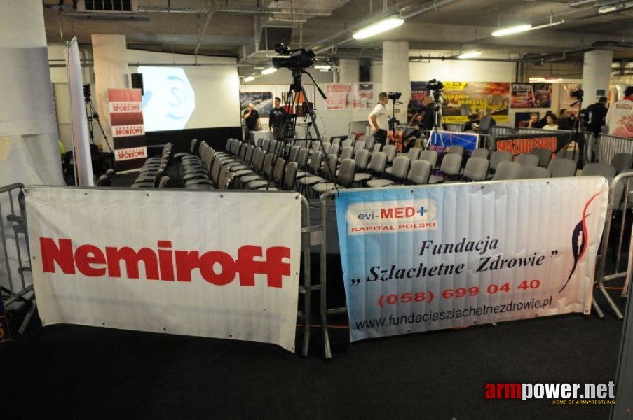 Nemiroff 2009 - Day 1 - Left hand # Aрмспорт # Armsport # Armpower.net