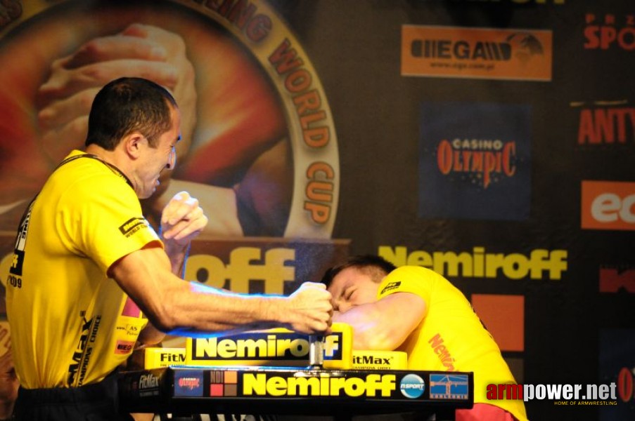 Nemiroff 2009 - Day 1 - Left hand # Armwrestling # Armpower.net