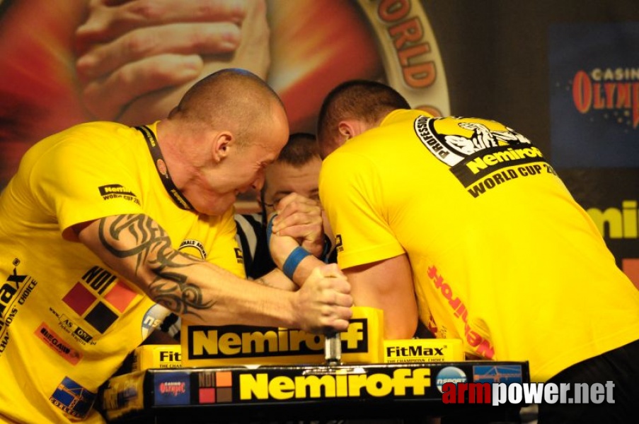 Nemiroff 2009 - Day 1 - Left hand # Armwrestling # Armpower.net