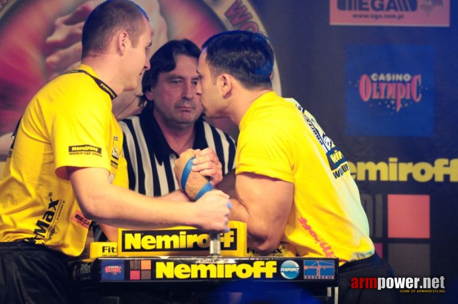 Nemiroff 2009 - Day 1 - Left hand # Armwrestling # Armpower.net