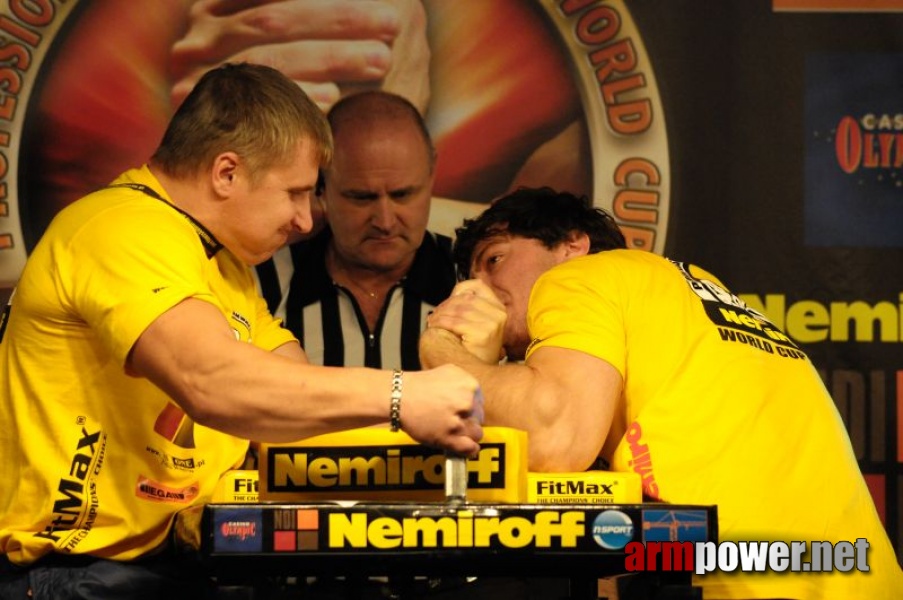 Nemiroff 2009 - Day 1 - Left hand # Armwrestling # Armpower.net