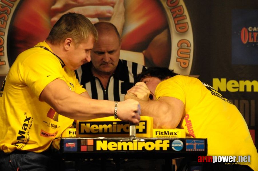 Nemiroff 2009 - Day 1 - Left hand # Armwrestling # Armpower.net