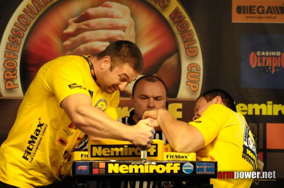 Nemiroff 2009 - Day 1 - Left hand # Aрмспорт # Armsport # Armpower.net