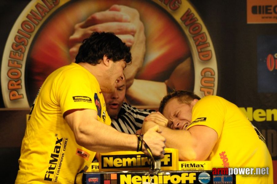 Nemiroff 2009 - Day 1 - Left hand # Armwrestling # Armpower.net