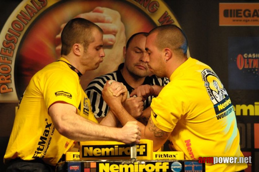 Nemiroff 2009 - Day 1 - Left hand # Armwrestling # Armpower.net