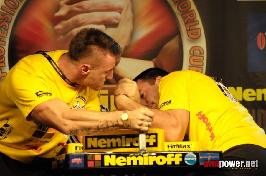 Nemiroff 2009 - Day 1 - Left hand # Armwrestling # Armpower.net