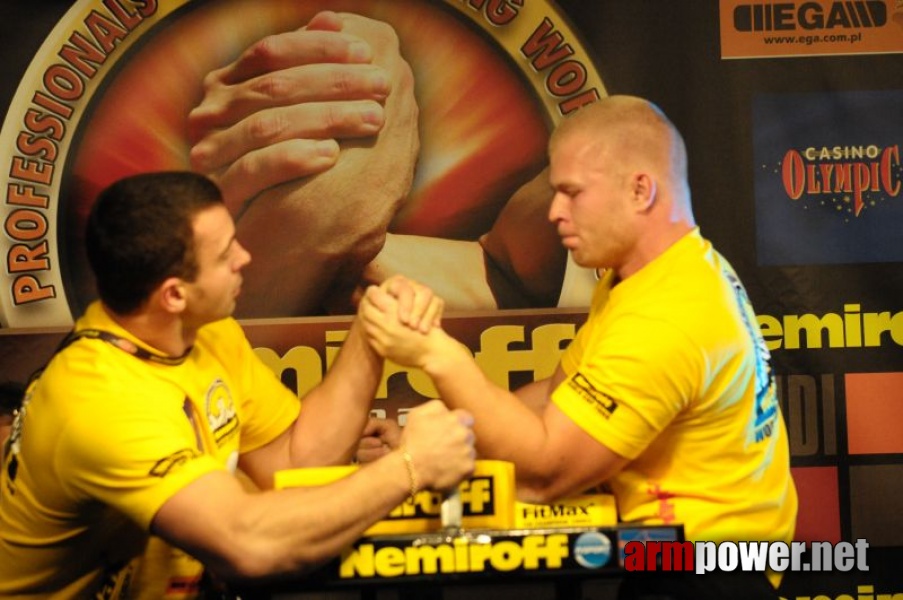 Nemiroff 2009 - Day 1 - Left hand # Armwrestling # Armpower.net