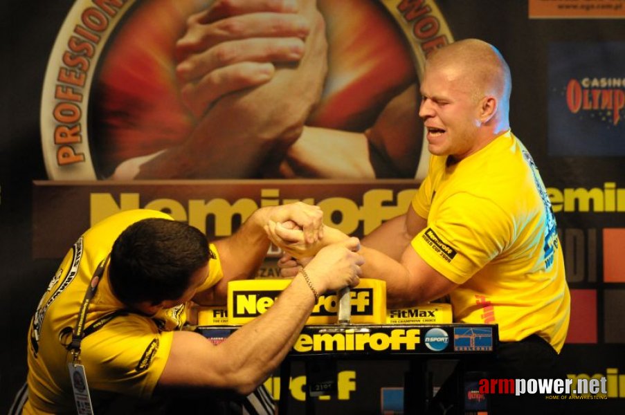 Nemiroff 2009 - Day 1 - Left hand # Armwrestling # Armpower.net