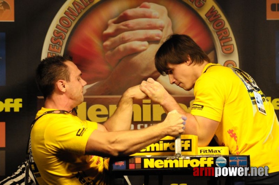 Nemiroff 2009 - Day 1 - Left hand # Armwrestling # Armpower.net