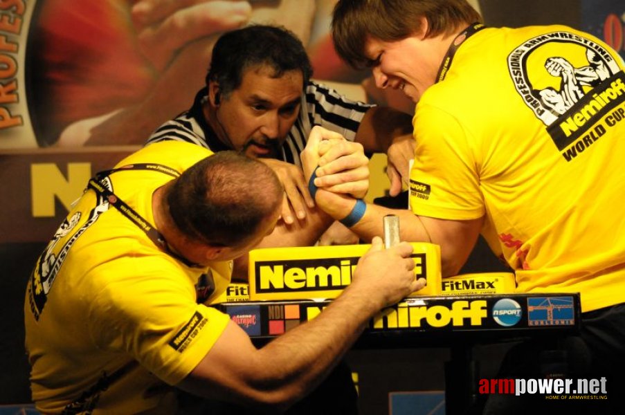 Nemiroff 2009 - Day 1 - Left hand # Armwrestling # Armpower.net