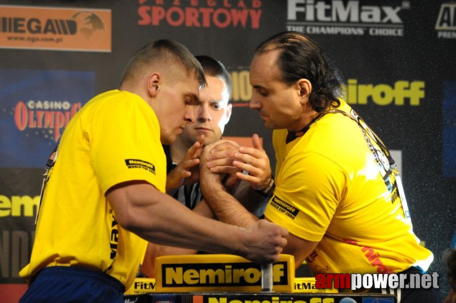 Nemiroff 2009 - Day 1 - Left hand # Armwrestling # Armpower.net