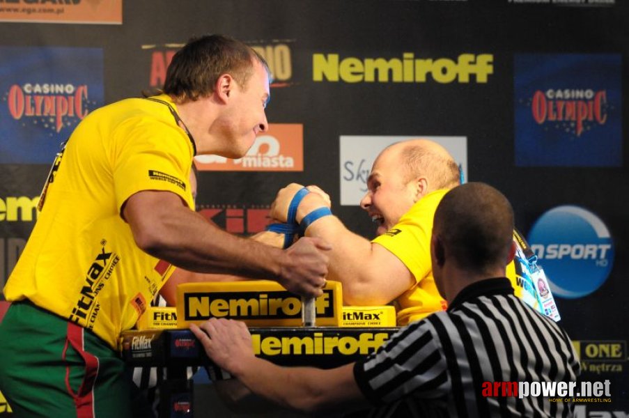 Nemiroff 2009 - Day 1 - Left hand # Aрмспорт # Armsport # Armpower.net