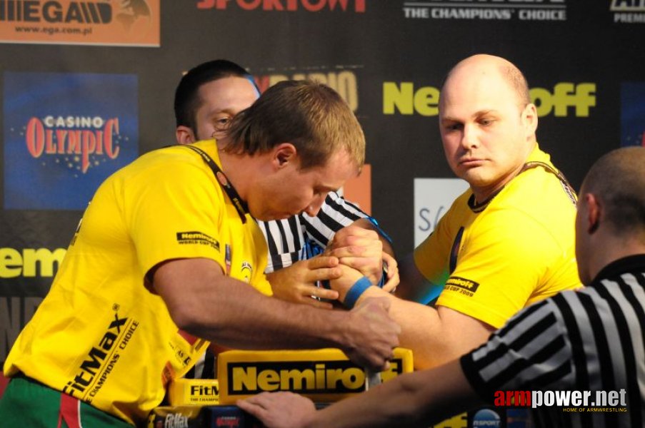 Nemiroff 2009 - Day 1 - Left hand # Armwrestling # Armpower.net