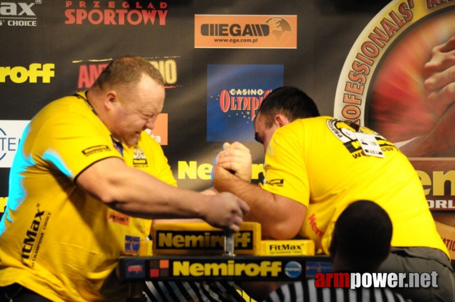 Nemiroff 2009 - Day 1 - Left hand # Aрмспорт # Armsport # Armpower.net