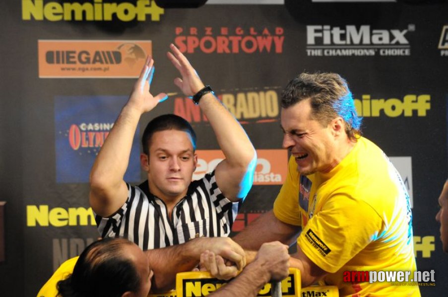 Nemiroff 2009 - Day 1 - Left hand # Armwrestling # Armpower.net