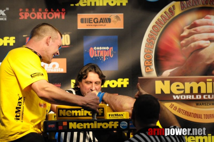 Nemiroff 2009 - Day 1 - Left hand # Siłowanie na ręce # Armwrestling # Armpower.net