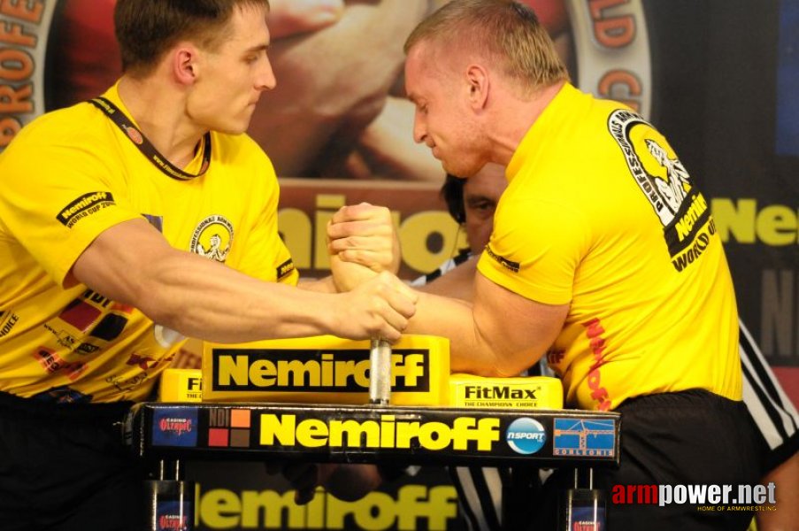 Nemiroff 2009 - Day 1 - Left hand # Armwrestling # Armpower.net