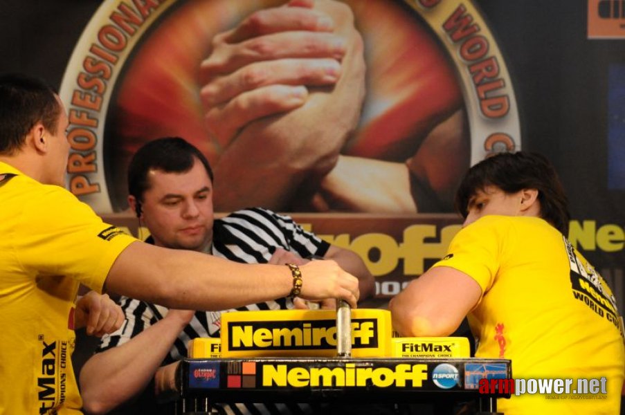 Nemiroff 2009 - Day 1 - Left hand # Armwrestling # Armpower.net