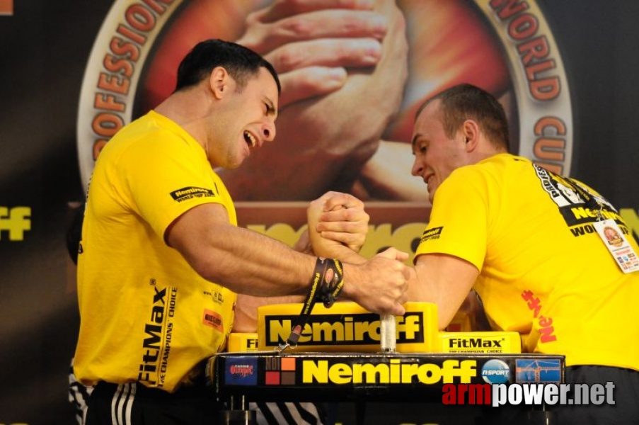 Nemiroff 2009 - Day 1 - Left hand # Armwrestling # Armpower.net