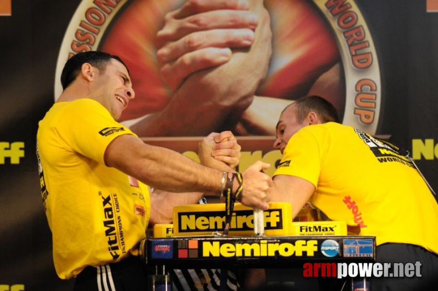 Nemiroff 2009 - Day 1 - Left hand # Armwrestling # Armpower.net