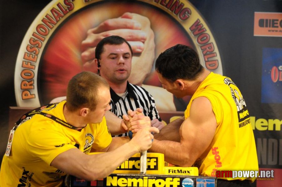 Nemiroff 2009 - Day 1 - Left hand # Armwrestling # Armpower.net