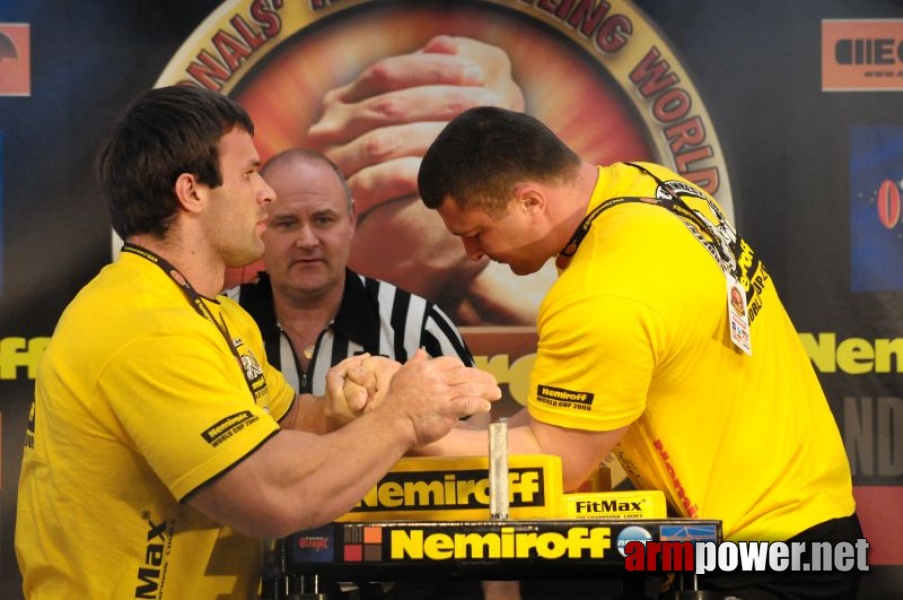 Nemiroff 2009 - Day 1 - Left hand # Armwrestling # Armpower.net