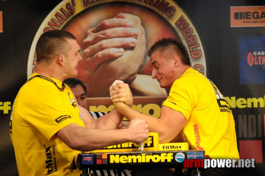 Nemiroff 2009 - Day 1 - Left hand # Armwrestling # Armpower.net