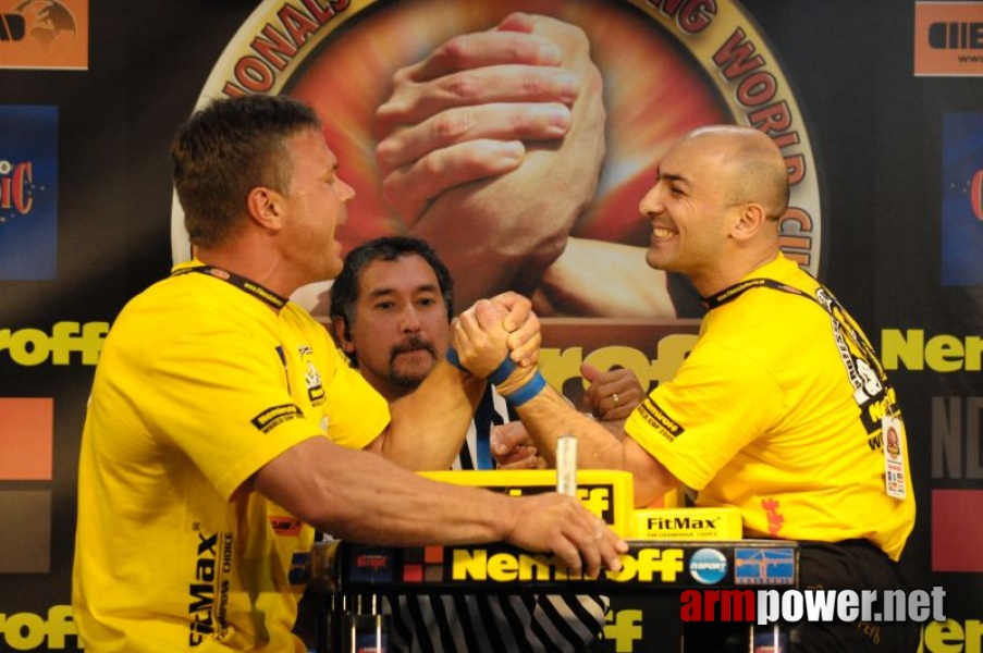 Nemiroff 2009 - Day 1 - Left hand # Armwrestling # Armpower.net