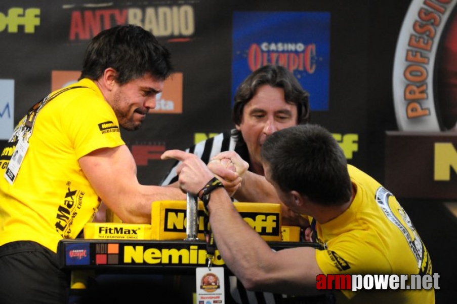 Nemiroff 2009 - Day 2 - Right hand # Armwrestling # Armpower.net